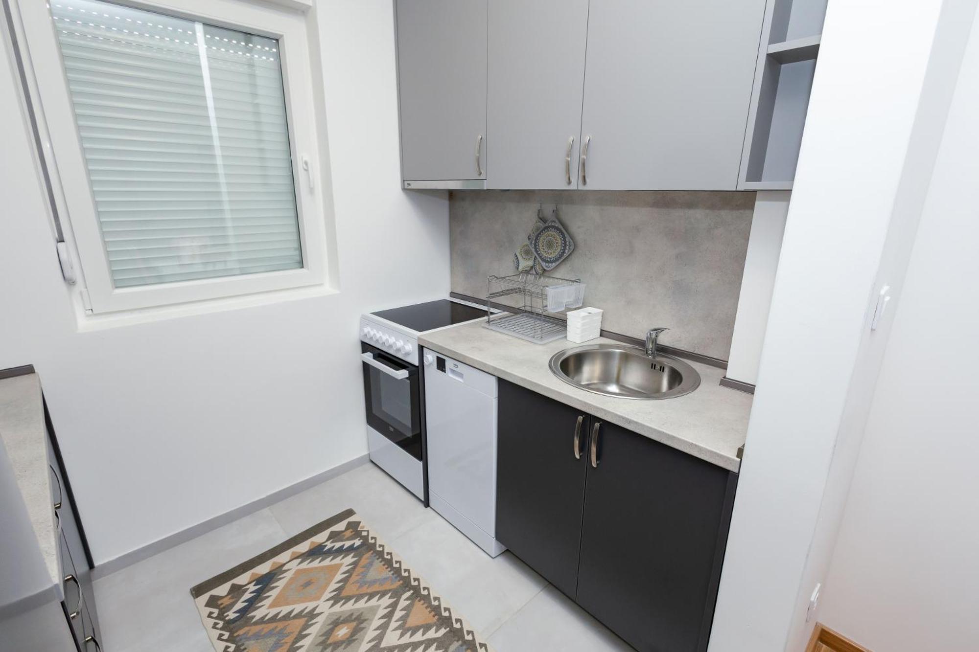 Elegant Escape Podgorica Apartamento Exterior foto