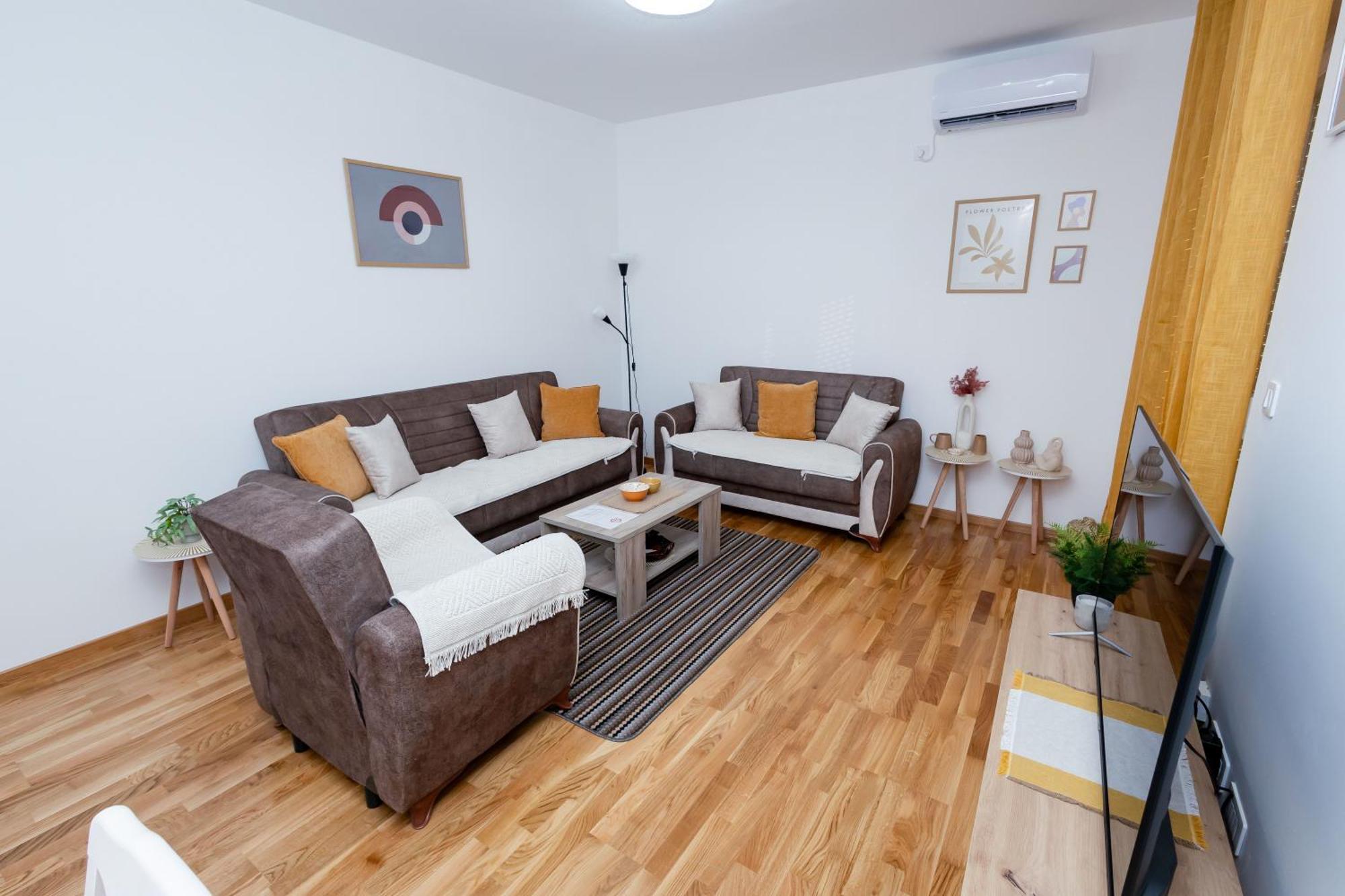 Elegant Escape Podgorica Apartamento Exterior foto