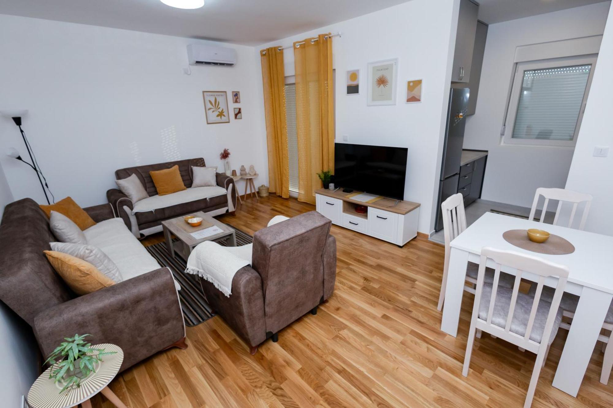 Elegant Escape Podgorica Apartamento Exterior foto